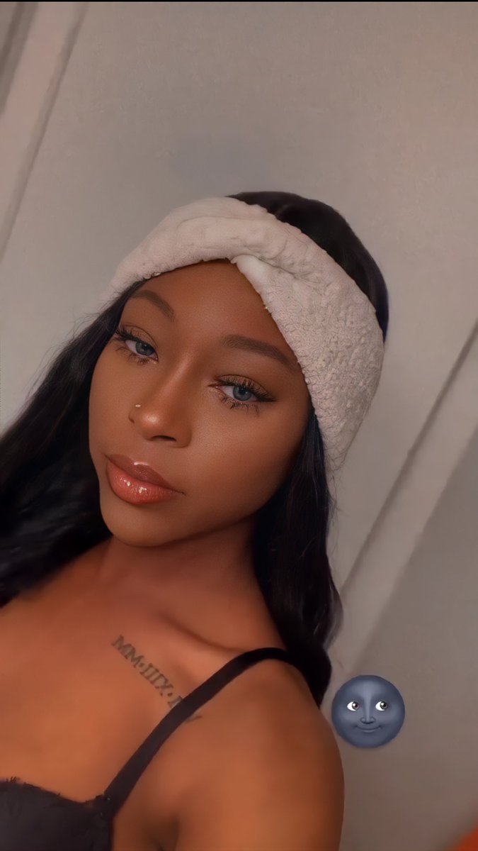 raedoll_'s tweet photo. If I like it I spend money on it get whatever from me 💎 https://t.co/RUFsjInZtz