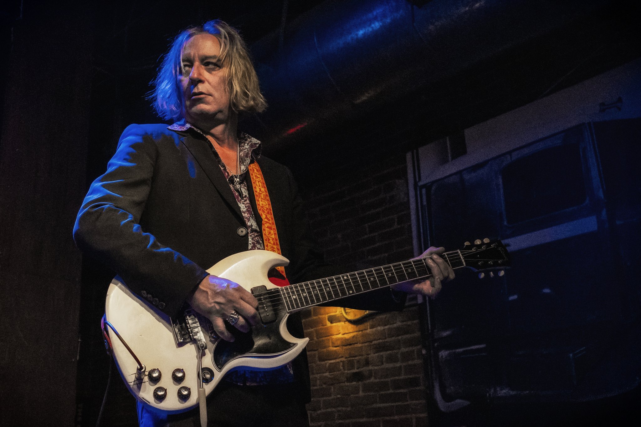 Wishing a very happy birthday to Peter Buck of R.E.M. Rock on Peter!   