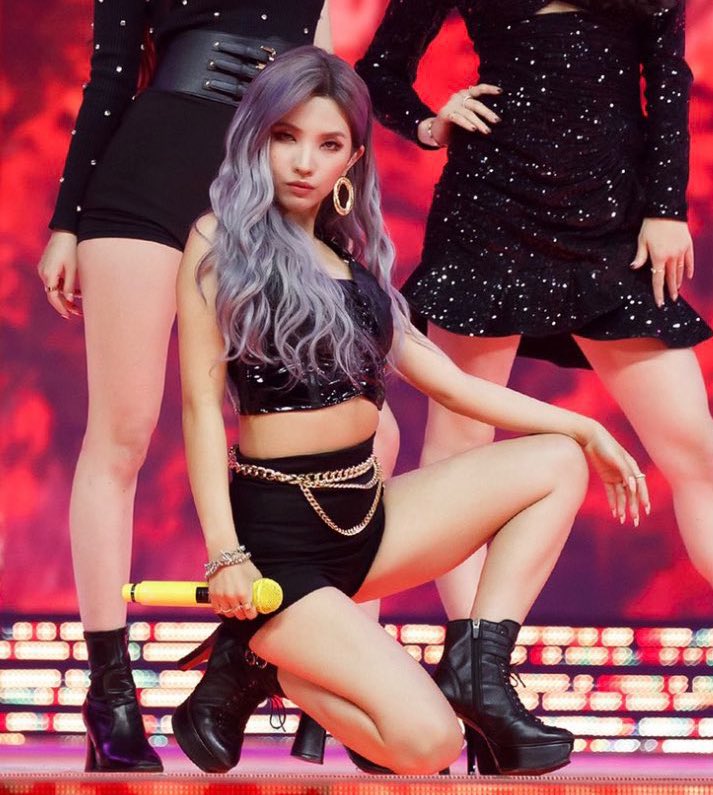 Can we plz talk about soyeons purple hair and how she ended everyone. @soye...