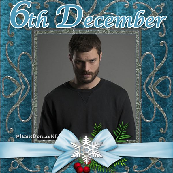 Day 6 of #JDNI's Advent Calendar 2020, featuring career highlights of #JamieDornan... Well this is Christmassy😂 Our favourite serial killer #PaulSpector from #TheFall (2013-2016) New fans discovering the series on streaming services🙂I met JD when he was dressed like this!😱😍🤣