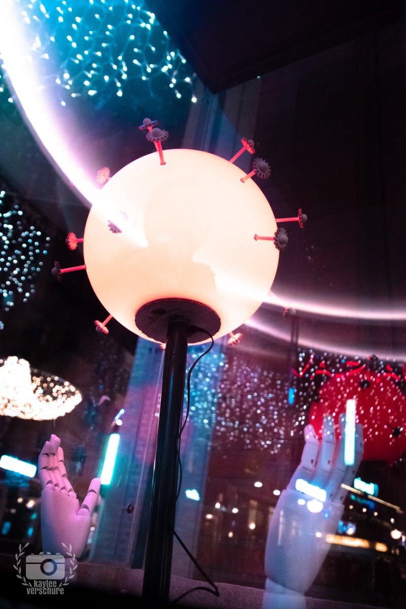 spookinslot's tweet photo. Gisten naar Glow 2020 geweest of zoals ik het noem ''Glow Mini''

Bekijk het hele album hier: https://t.co/IxQ6JUwEhx

#glow #glow2020 #lightart #photography #art #gloweindhoven #eindhoven https://t.co/1zQZXc3iJW