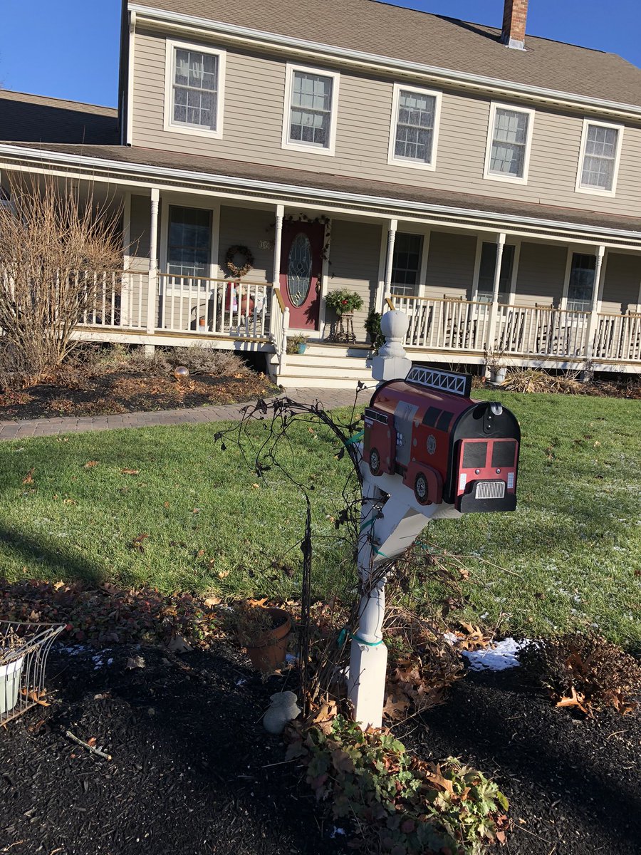 mmac826's tweet photo. As I bundled up this morning, I took a minute to remember that when I came home from the hospital September 5th, I could only walk as far as the mailbox and back. Today I managed my first solo jog around the block. 1/2
#scadheartattack #heartattacksurvivor #gratefulheart https://t.co/b20ATKMeqj