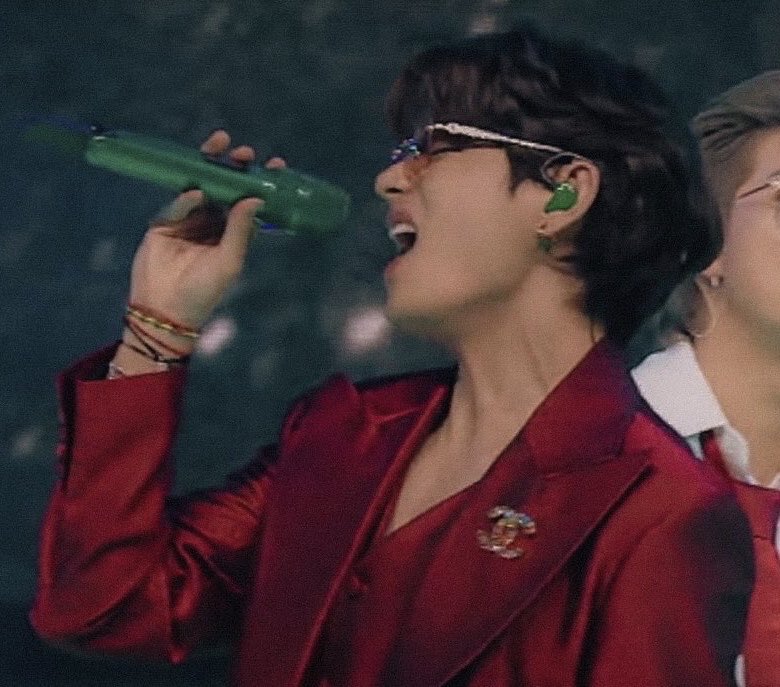 icedvanillattae's tweet image. PAUSE