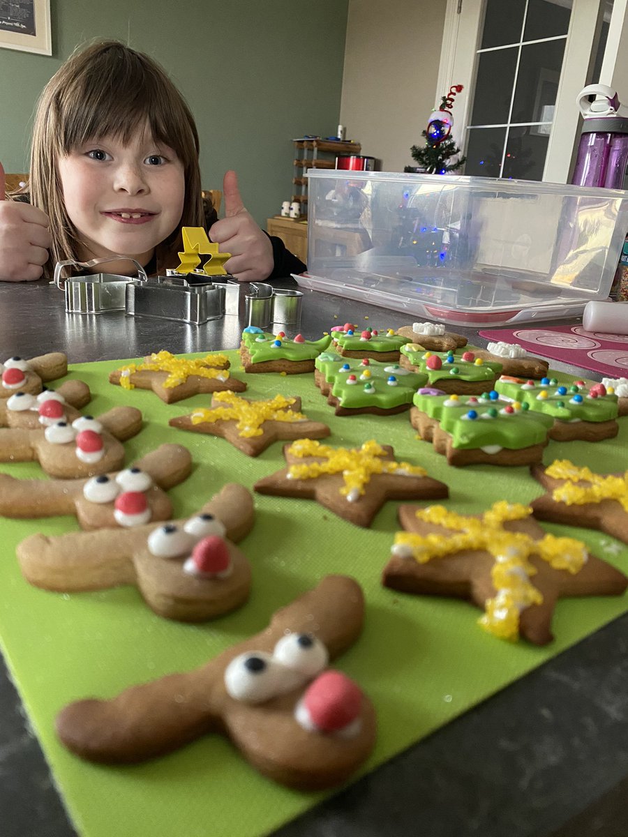 Louise Hunter tweet media