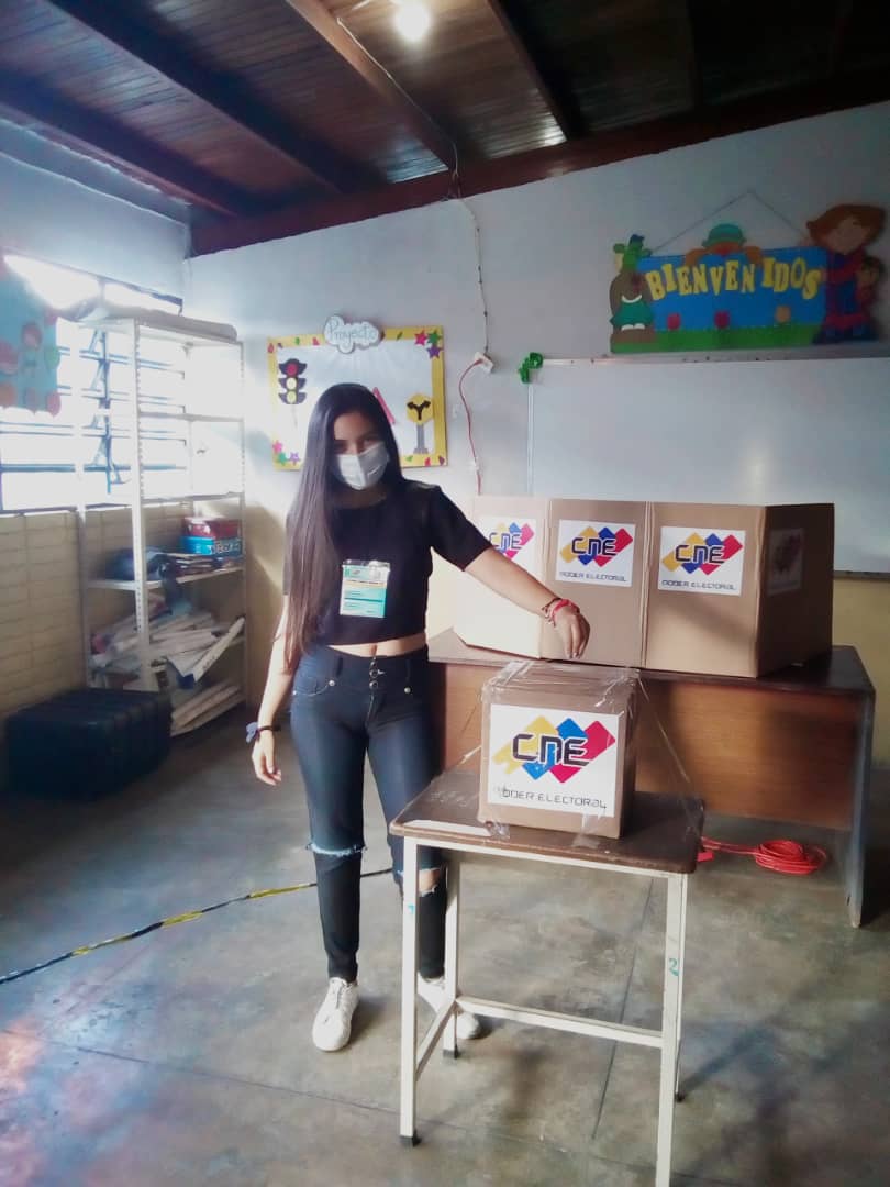 Voto de  joven universitario 🇻🇪👌