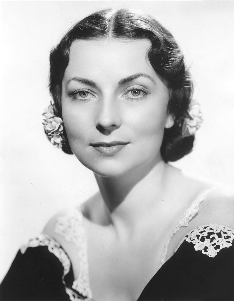 Remembering Agnes Moorehead on her birthdaypic.twitter.com/UTO74v65rR.