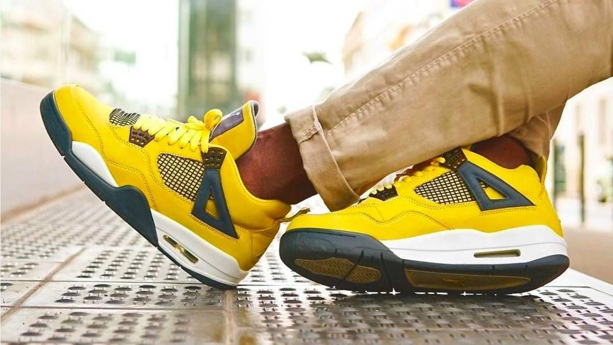thesolesupplier's tweet photo. The Air Jordan 4 "Lightning" is making a comeback... Who remembers these icons from 2006?! ⚡️

Find out more: https://t.co/WEUF2gEVdF https://t.co/uLaY8Wj1xV