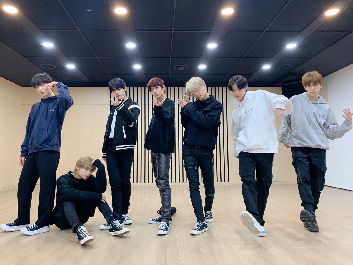 운명의 화살 비 속에서 마주한
내 안의 엔진🏹
ENHYPEN은 엔진에게 걸어가지🚶‍♂️
#ENHYPEN #엔하이픈 #레쭈고_Given_Taken