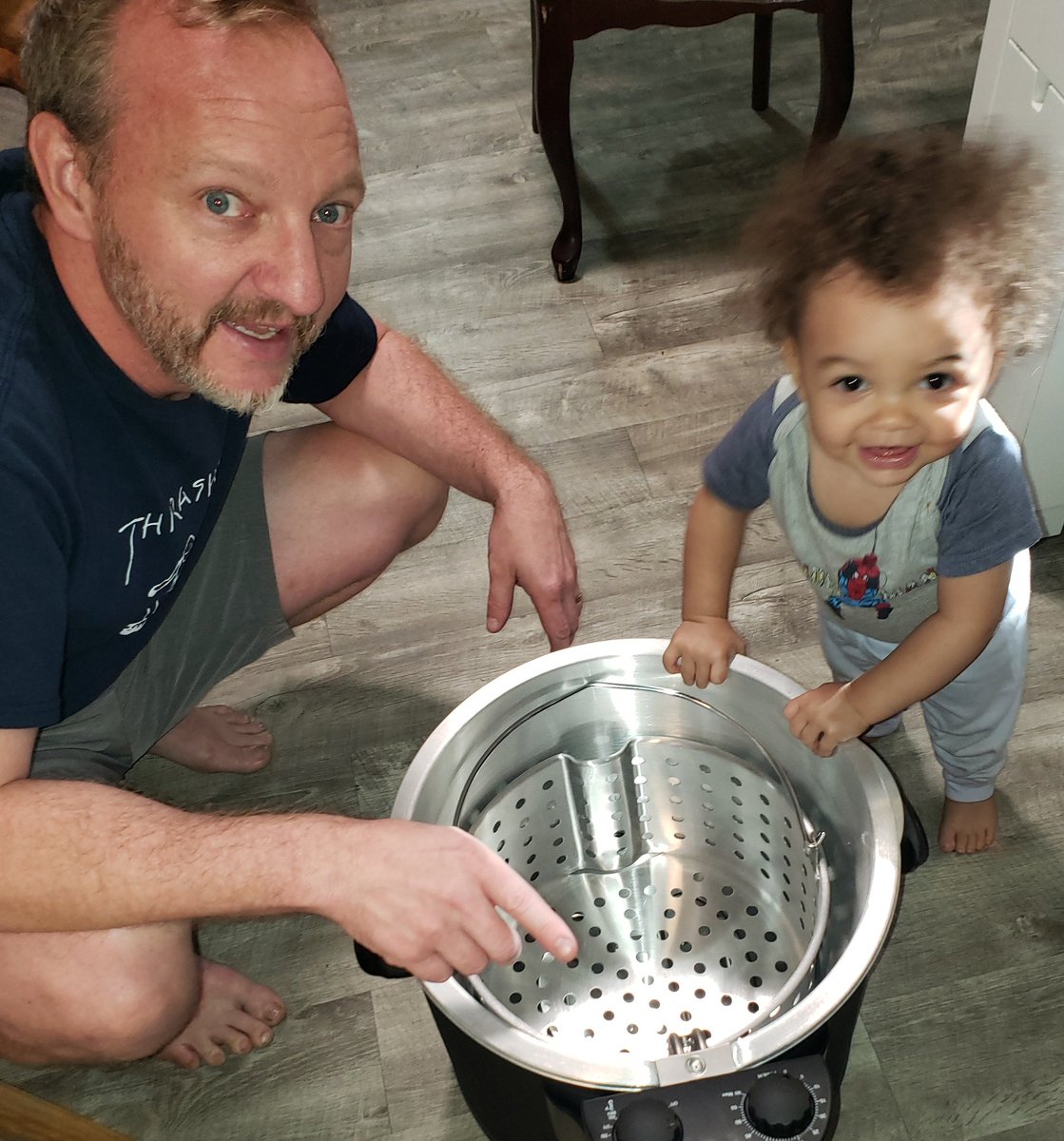 Marley gets to put on the star, pays off to be the oldest. Then Dylan and Dad opening the turkey fryer for Thanksgiving. Happy holiday's!