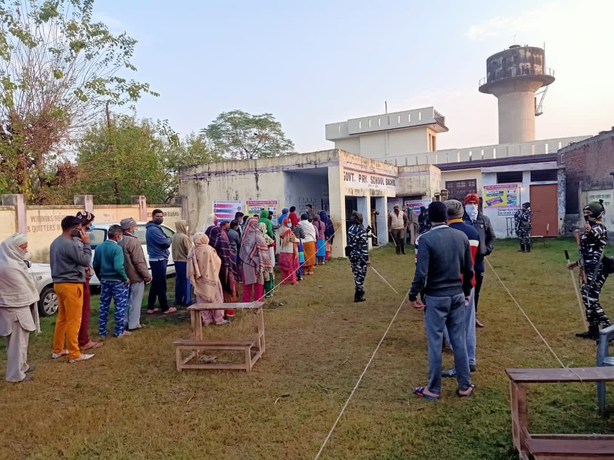 ImtiazahmedKas's tweet photo. Phase 2 polling of DDC Elections.
#Distanceissafety https://t.co/L7UM3Aot5t