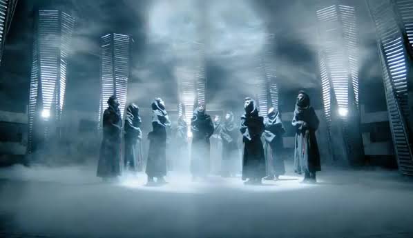 caratdol's tweet photo. armys and carats should just stop about the whole robes thing...... i mean https://t.co/Z3uJp9ppyG