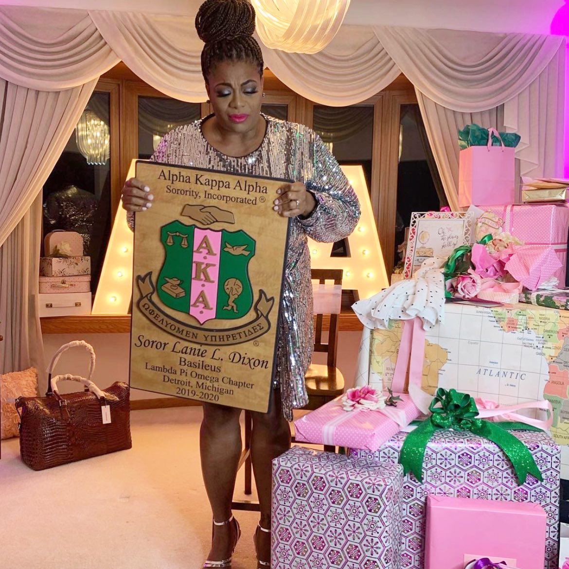 akalpo1908's tweet photo. Congrats to our outgoing Chapter President @ldixon17 for her two years of “Progressive Excellence! Thank you for your dedication to service and leadership!
#akalpo #laniedixon #congratulations #madampresident #sisterhood #service #aka1908 #bonvoyage #progressivelyexcellent https://t.co/33KaaFnuk3