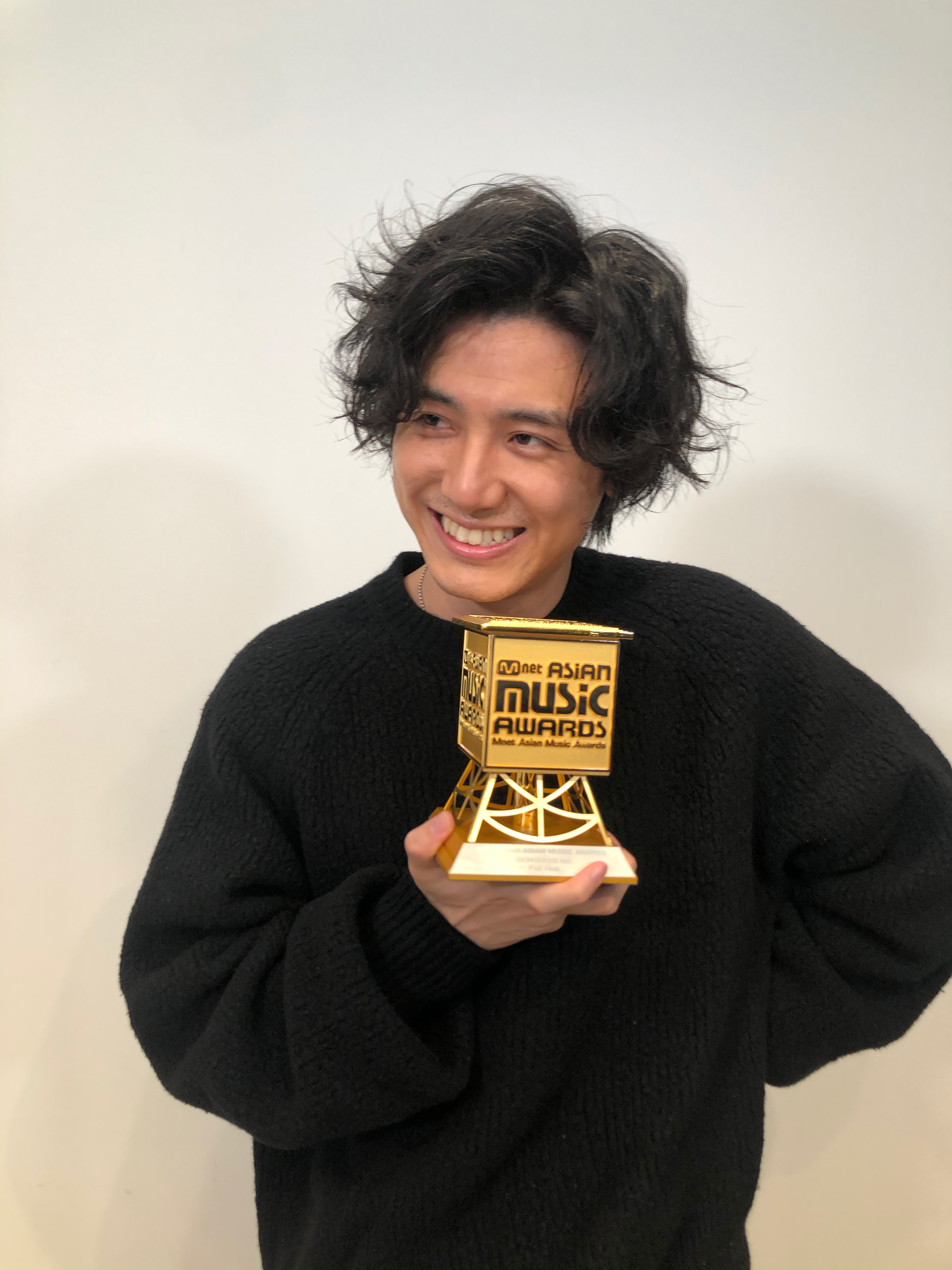 藤井 風、 史上初の快挙を達成！ 『Hachikō』が初登場で1位