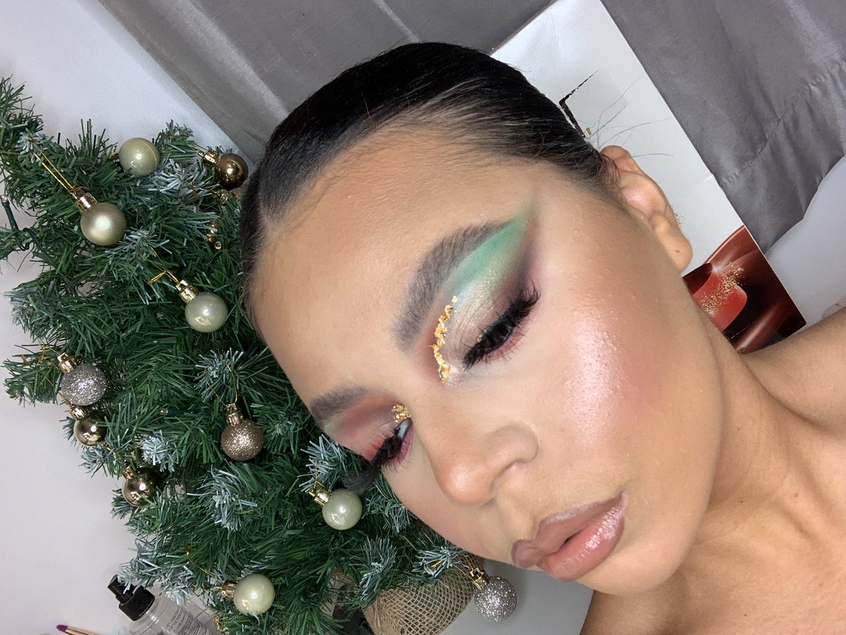 T I A 🐉 tweet media