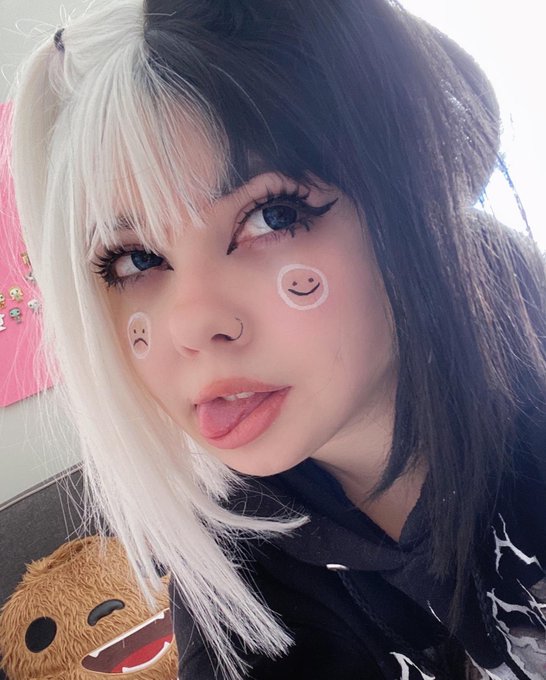 🖤🤍🖤🤍 https://t.co/Wu40ouzoE6