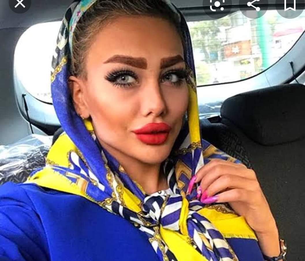 pusat349's tweet photo. Ya niye herkes ayni burna .göze kaşa dudağa sahip olmak istiyorki.seri üretimden cikan cizgi karakterleriin oyuncak halleri gibiGuzellik neden kadinlar icin takinti haline geldi.Estetik bir ihtiyac tir.luks olmamali bence. 

#CznBurak #HatayİcinKarantina https://t.co/JmaP8rYKkf