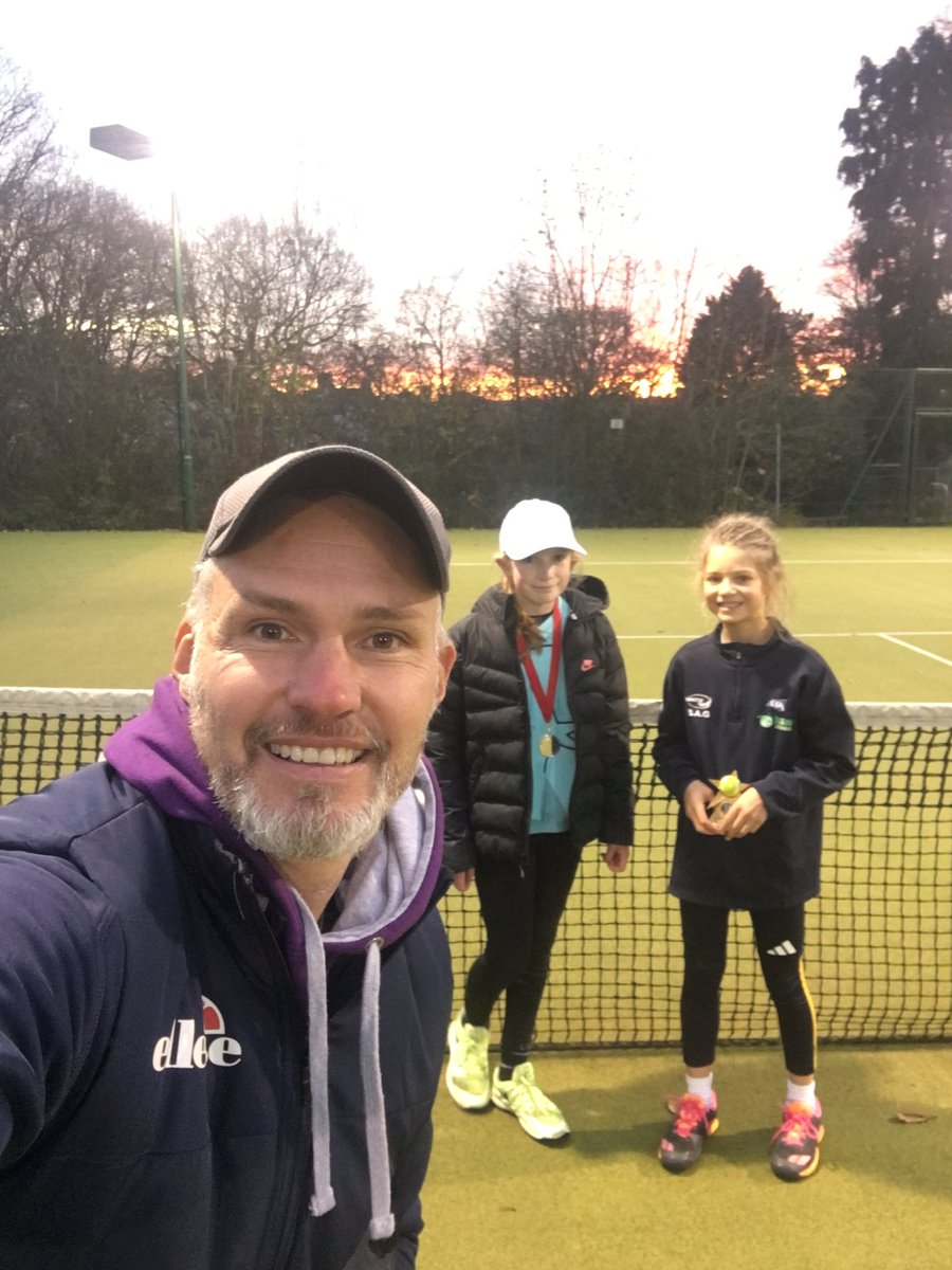 CoachPhilT's tweet photo. A cracking days tennis at our 2nd home for Glamorgan open comps @FirbankDaleLTC , 16 keen players from north wales , Herts, Swansea, usk , Cardiff all getting stuck into matches in our grade 4 event #winnersMax&amp;Sofia #runnersupadam&amp;gwen https://t.co/K2XVviNSe7