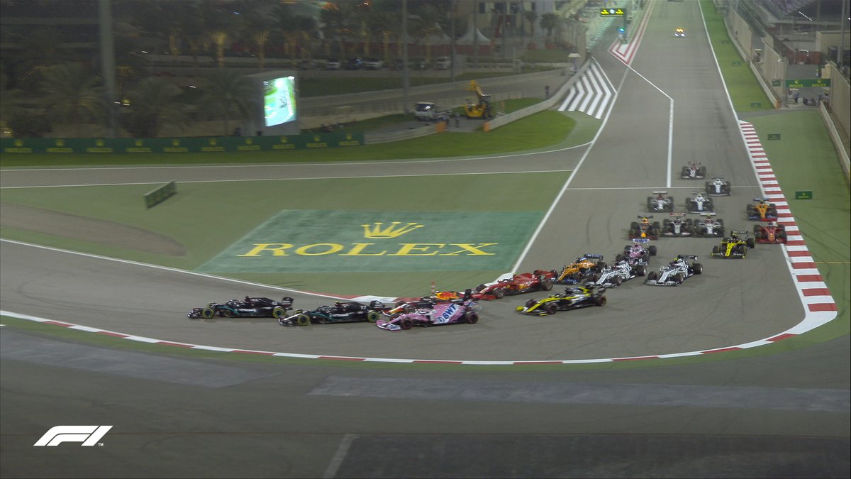 F1's tweet photo. LAP 1/87 

Russell leads into Turn 1!

#SakhirGP 🇧🇭 #F1 https://t.co/faamBmYCGv