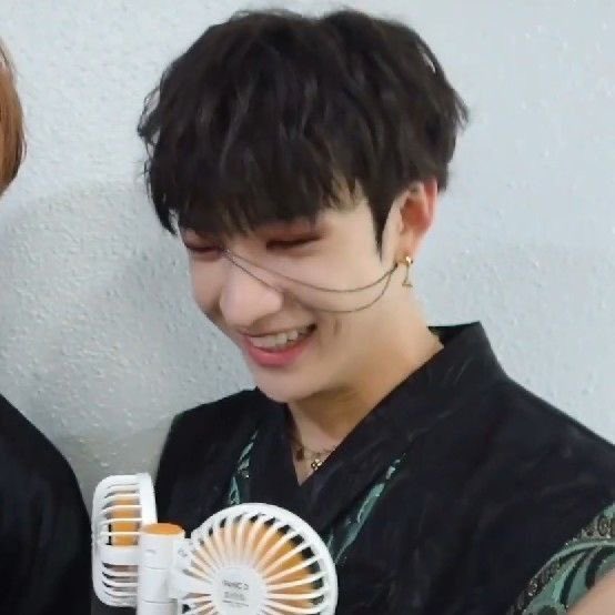 — the power bang chan holds; a very important thread  #Straykids  #skz