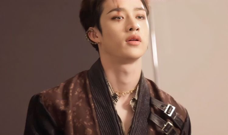 — the power bang chan holds; a very important thread  #Straykids  #skz