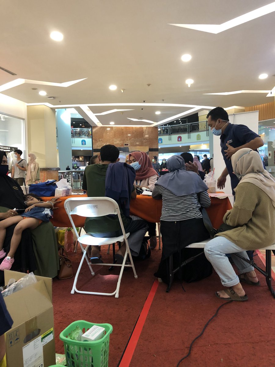 alpinagara's tweet photo. Sharing is Carring #donordarah #pmi https://t.co/3lSBDN6lnE