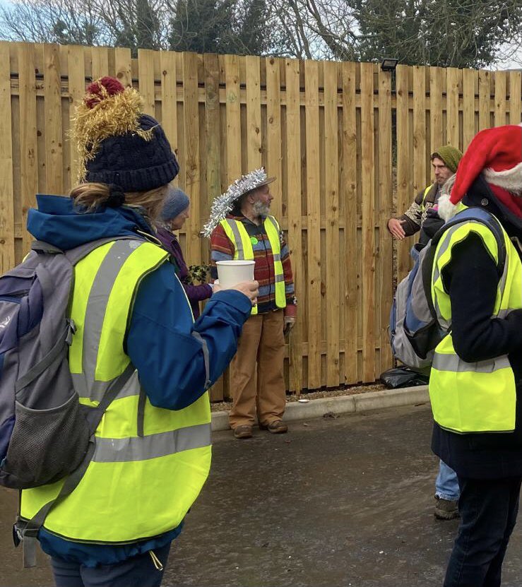 We supported Reepham’s Christmas Clean up today with complimentary hot beverages and <a href="/mycoopfood/">Central Co-op Food</a>’s wonderful mince pies for all volunteers involved.☕️☕️ <a href="/johnnickson6/">john nickson</a> @_kymcooper <a href="/ReephamLife/">Reepham Life</a> <a href="/RHS_Allotment/">The Allotment Project🌿</a>