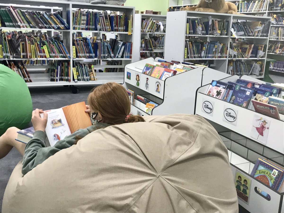 Chye de Ryckel (@c_deryckel) on Twitter photo Today we welcomed students back into the library, a beautifully renovated and modern learning space. It was a great day for reading. <a href="/GESatKAUST/">Gardens Elementary</a> Today we welcomed students back into the library, a beautifully renovated and modern learning space. It was a great day for reading. <a href="/GESatKAUST/">Gardens Elementary</a>