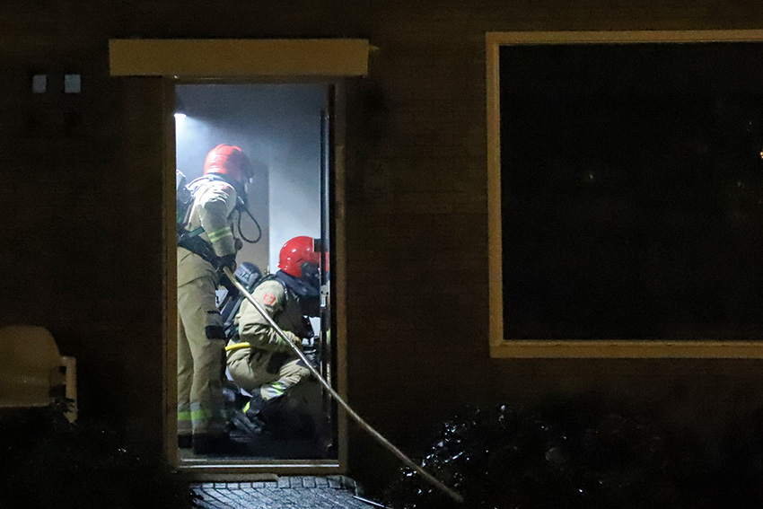 Forse rookontwikkeling in woning Thorbeckelaan door keukenbrand..