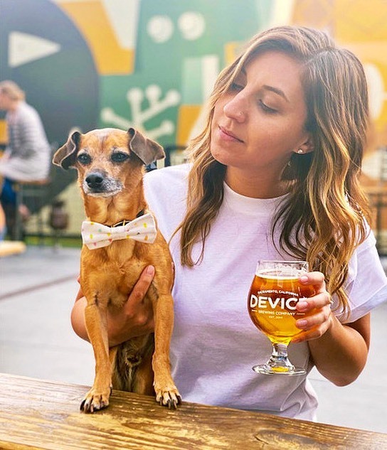 Come visit our kickass beer-tenders and drink some deliciously refreshing beer today! Our patios remain OPEN for outdoor seating so come enjoy some patio beers before that Regional Stay Home Order goes into effect.

📸 @rachtoch instagr.am/p/CIdvE6hp53c/