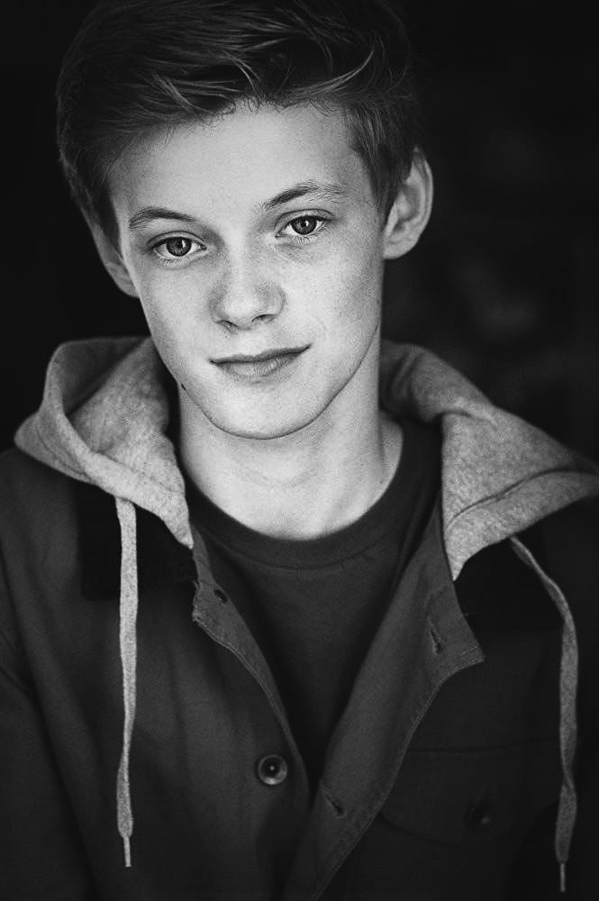 𝐇𝐨𝐠𝐰𝐚𝐫𝐭𝐬 𝐏𝐫𝐨𝐩𝐡𝐞𝐜𝐲 𝐑𝐨𝐥 tweet media