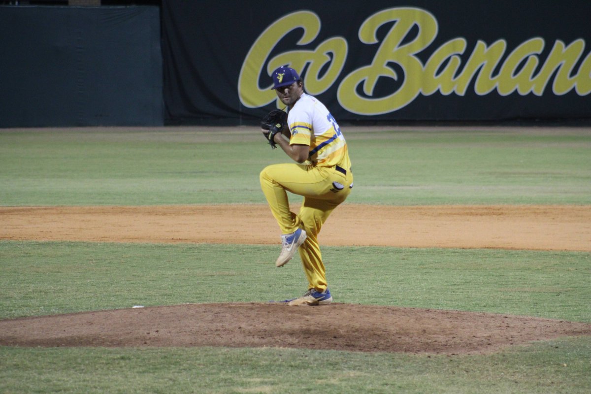 TheSavBananas's tweet photo. Leighton Alley joined the Bananas 2020 campaign two weeks into the season. He was reunited with his Tallahassee Community College pitching coach Corey Pye, as well as one of his best friends and fellow TCC reliever, Nolan Daniel...

Read more: https://t.co/vewOQYMVrE https://t.co/KJIxYWEO64