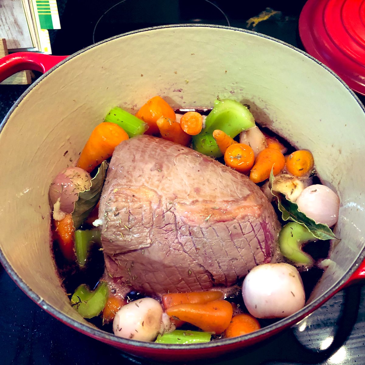 upsidedown431's tweet photo. Beef (750 g) was added to a hot reaction vessel. Vegetables were added and the mixture was boiled in red wine (175 mL) for 5 minutes. 650 mL of stock solution was added. #ChemAtHome #KitchenChem https://t.co/ezmHKjdjrH