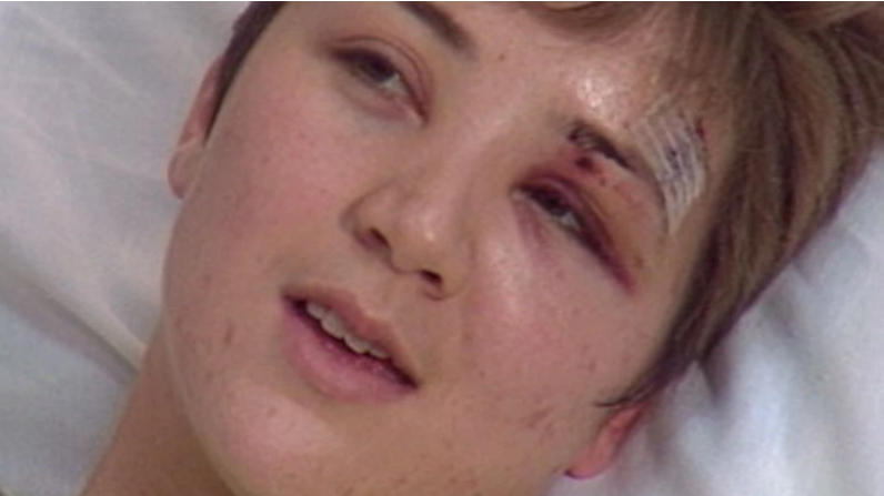 'You can never put it behind you' - Nathalie Provost, shot four times during the  #Polytechnique massacre, came perilously close to becoming victim No. 15, but survived, by  @TuThanhHa, Ingrid Peritz (Dec. 6, 2004)  https://www.theglobeandmail.com/news/national/you-can-never-put-it-behind-you/article1145175/?utm_medium=Referrer:+Social+Network+/+Media&utm_campaign=Shared+Web+Article+Links via  @globeandmail  #ViolenceAgainstWomen