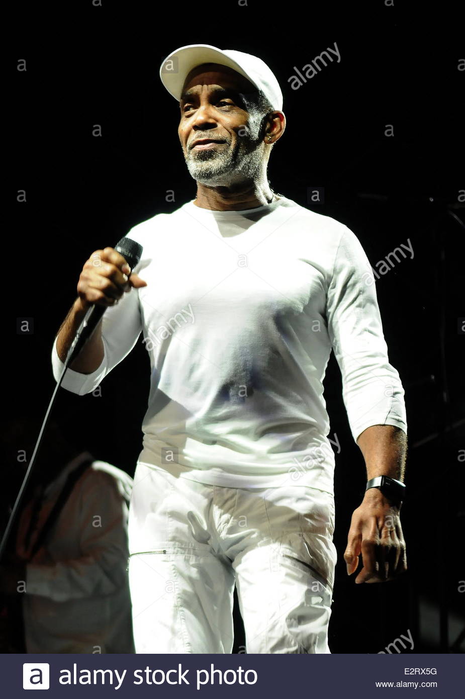 FRANKIE BEVERLY 74!
HAPPY BIRTHDAY! 