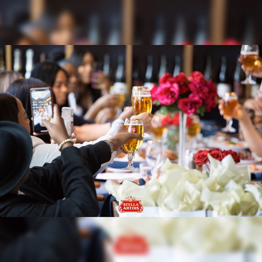 979TheBox's tweet photo. I love food and drinks with friends. A throwback to simpler times before Covid. Every meal goes great with a Stella Artois.
@stellaartois, @silvereagledist
#TheLifeArtois, #StellaArtois, #FluentInStella, #StellaSessions, #SEDHOU https://t.co/ZuvIMATkCz