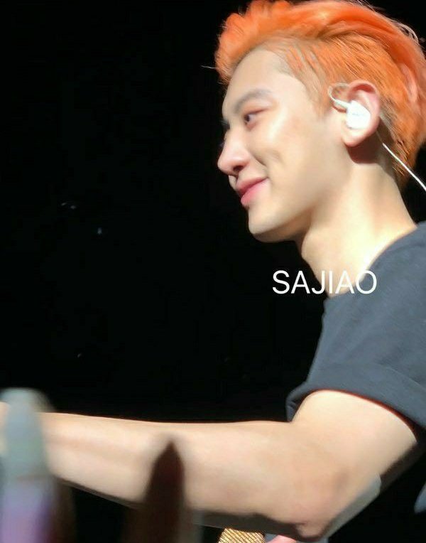 Chanyeol's pics taken by exo fans,a necessary thread;