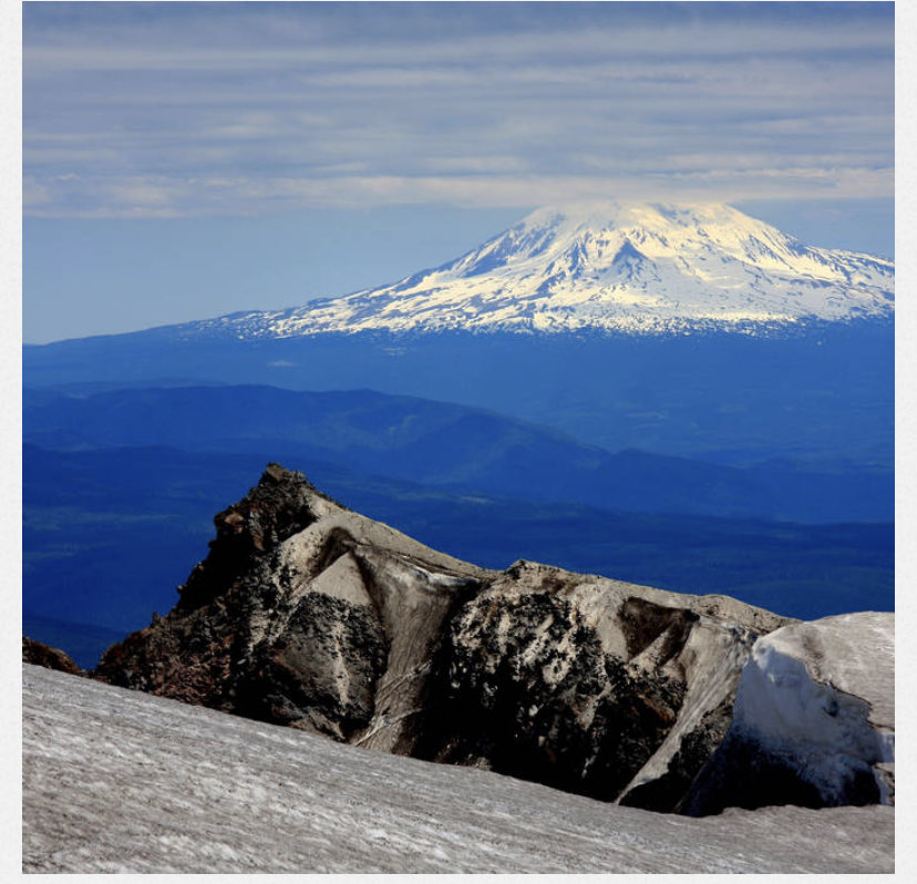 Classic Christmas music by <a href="/cmp_roger/">Composer/nerd ¯\_(ッ)_/¯- 私は私の王女が恋しい 🌹</a> open.spotify.com/album/0VMY6YjR…