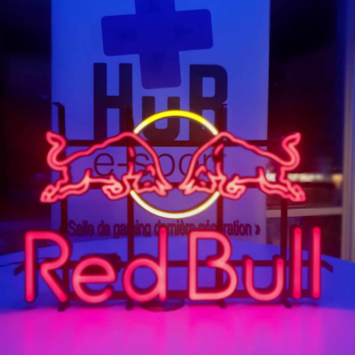 🎁Concours HuB esport x RedBull🎁
Pour décembre, le HuB et <a href="/RedBullFrance/">Red Bull France</a> te font gagner le Red Bull Neon Sign du HuB esport !
Pour participer c'est simple :

Follow <a href="/HuB_esport_FR/">HuB Esport</a> &amp; <a href="/HubAlbi/">HuB eSport ALBI</a>
❤/🔄 le post 
@ un pote dans les commentaires