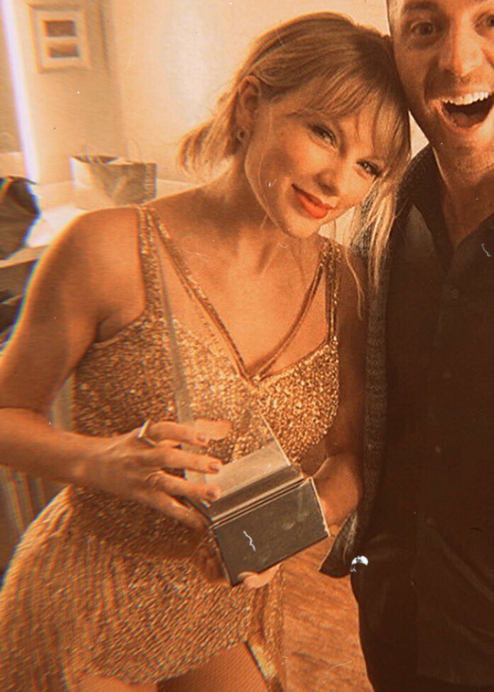 taylor swift as gems and crystals cause she's magical - a thread