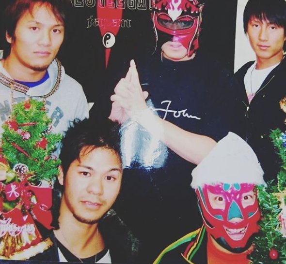 He is a very close friend and former tag team partner to both HAYATA and Seiki