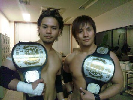 Debuted December 14, 2003 in Wrestle Gate. Trained by HANZO.He was trained by the same organisationa and trainer as HAYATA(debut 2006) and Yoshioka(debuted 2008).