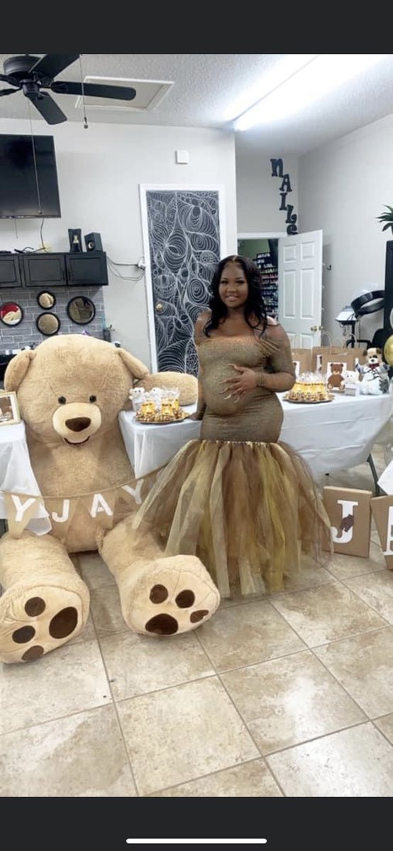 highoff_key's tweet photo. Maternity Dresses Made By Me⚡️🥰 https://t.co/2Y6mcRyksH