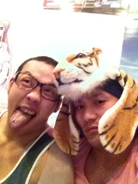 He also seems friend with Hi69/Nioh