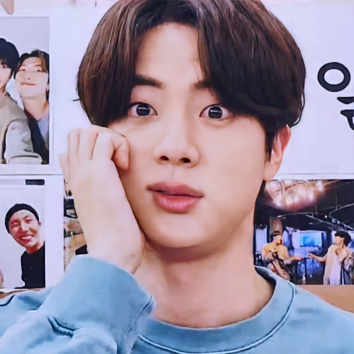 MY HAPPY JIN🌛 tweet media