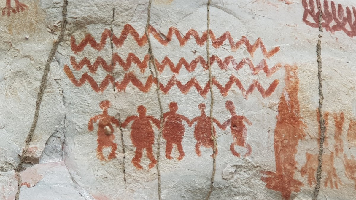 New photos from the ‘Sistine Chapel of the Ancients’, a prehistoric rock covered by paintings, deep in the Colombian Amazon.Although it has been reported that the discovery was made recently, Colombians have been researching this place for decades.