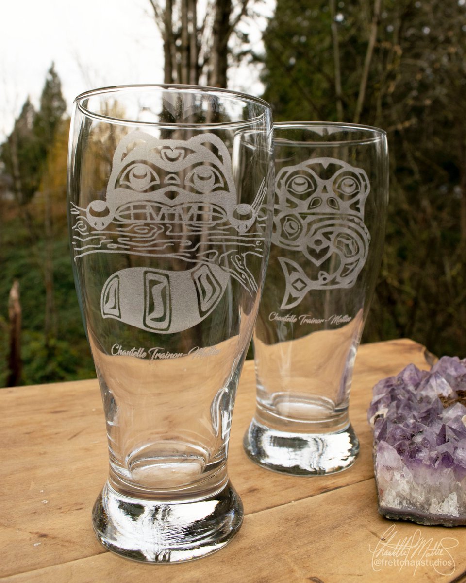 FrettChan's tweet photo. I don't currently have anymore of these #beer #pints in stock, but I did want to show them off. I may stock more of these in the future with more of my designs.
#beerpint #indigenousartist #shoplocalcanada #nativeart #beer #formline #canada #britishcolumbia #artist #native https://t.co/zTQH8b9Z4q