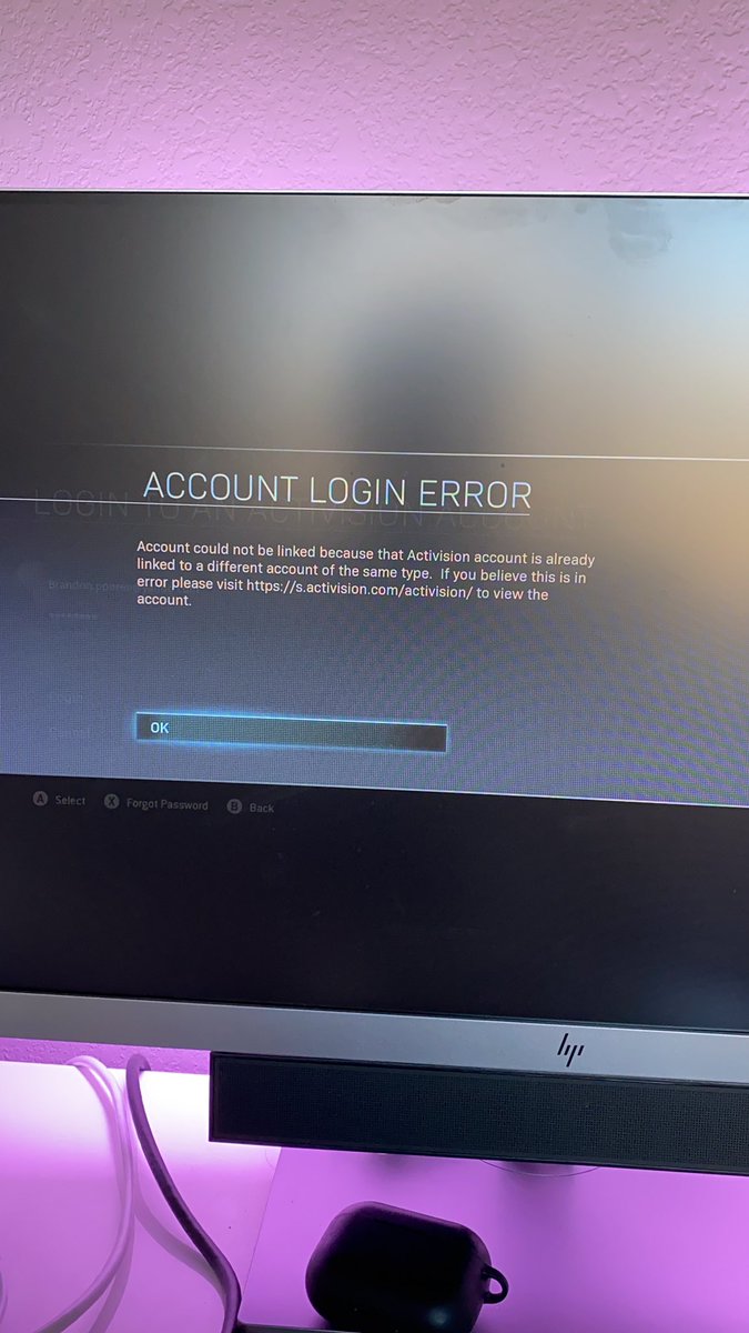 Brandon_Pooree's tweet photo. @ATVIAssist I just switched for a PS4 to an Xbox. Both are linked to my activision account but it won’t allow me to login on my Xbox. It gives me the screen below https://t.co/Nc8Ia8FWrA