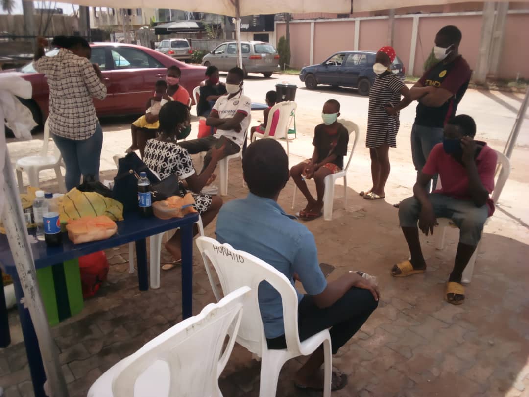 TheAmy9's tweet photo. He said he was horny.

Asked if we had drugs for it.

I was quite shocked- didn't see that coming.

I excused myself in the guise of getting his deworming tabs (gave that to anyone who cared for it)

It was Edo State Covid -19 mobile screening 2020, i was a volunteer.

A thread. https://t.co/5BtckYXoib