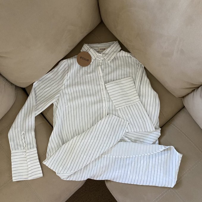 More items listed on my Poshmark😇all for $10✨ https://t.co/U1XYBMIQUX https://t.co/G7vOxJct0Y