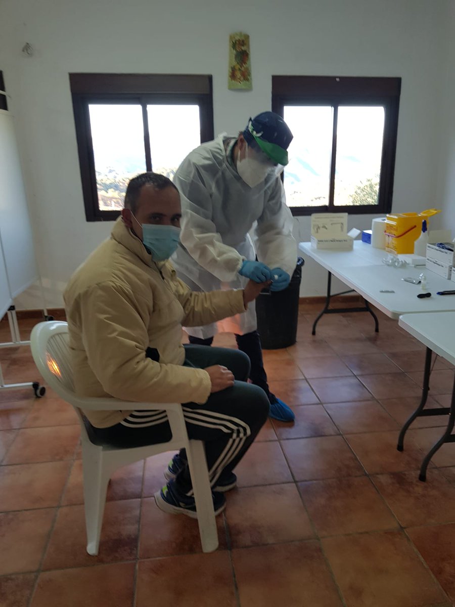 AltoGenal's tweet photo. TODOS LOS #VECINOS DE #ALPANDEIRE SE SOMETEN A #PRUEBAS #COVIDー19
#test #testmasivos #negativos #coronavirus #ValledelGenal #segundaola #Malaga #Andalucia https://t.co/wGRkI23Y8m